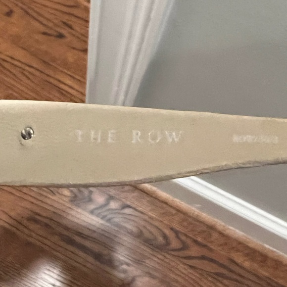 🔥HP🔥LINDA FARROWxTHE ROW. Light tortoise frames+leather wrapped earpieces. - Picture 14 of 15